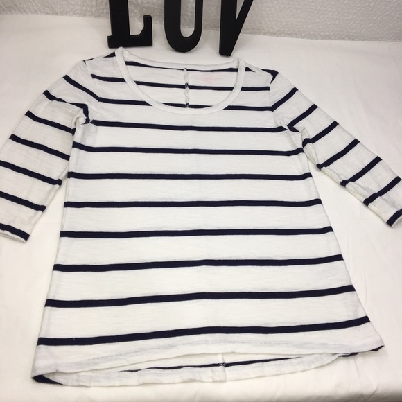 3 for $20🐳Vineyard Vines Navy & White Striped Top - Picture 2 of 8